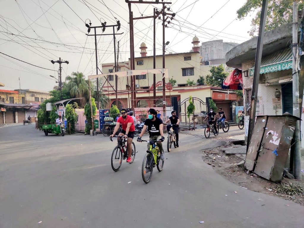 parivartantheng's tweet photo. #BICYCLE #bicycleday
On #WorldBicycleDay2021 early morning 6AM Team cycled for 21kms in #moradabad city streets to motivate the citizens to do cycling for maintaining both health &amp; environment. https://t.co/VpFNgy7ZIN
@Comm_Moradabad @DMMoradabad @moradabadpolice @AmitKAnandIPS https://t.co/SRzyuBdeOC