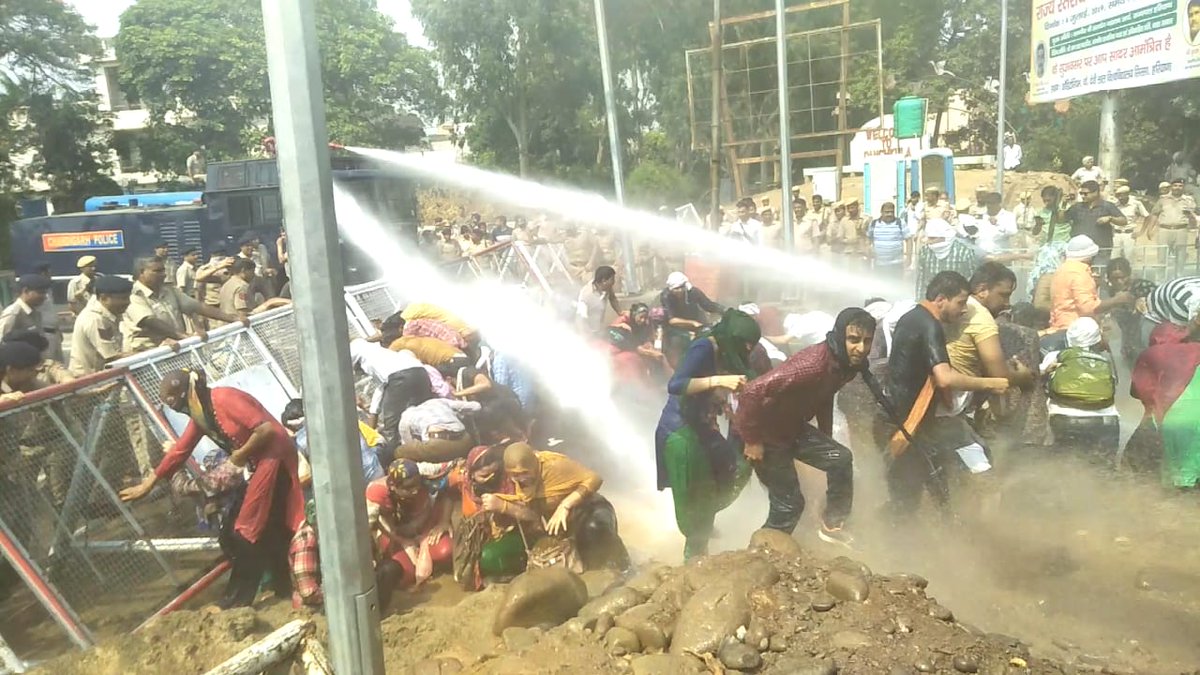 TorParveen's tweet photo. @cmohry प्रधानमंत्री मोदी जी के स्किल इंडिया सपने को साकार करने में अहम भूमिका निभाने वाले वोकेशनल शिक्षकों की सुनो पुकार
ईमानदार मनोहर सरकार
#VTA
@cmohry
@mlkhattar
@chkanwarpal
@bjp4haryana
#मनोहर_सरकार_वोकेशनल_टीचर्स_का_वादा_पूरा_करो https://t.co/PETH8GJdUJ