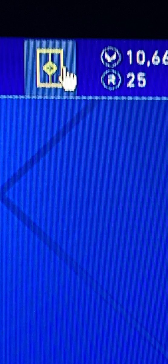 casuallyvic's tweet photo. @praz7_ @PlayVALORANT I think everyone gets it. There should be a box next to ur valorant points that looks like the pic I sent. There you will find the night market. Sorry for bad quality pic https://t.co/Iiu6lqPqDC