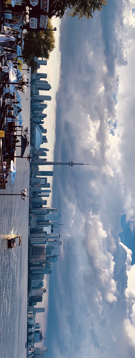 #nocroptwitter #Toronto ♥️ Beat this skyline 
#TorontoSkyline