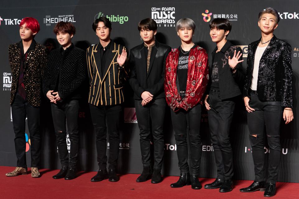 RT @Forbes: BTS Chart Yet Another No. 1 Hit In Korea With “Butter” https://t.co/XDdpddkra1 https://t.co/znBRkMXIYC