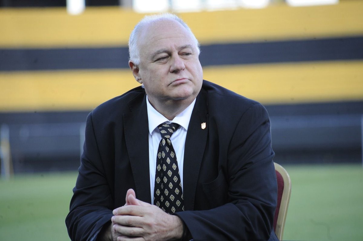 Desde <a href="/deportes_cap/">Deportes CAP</a> bancamos fuertemente al GRAN dirigente de Peñarol <a href="/JorgeNir/">JorgeNirenberg</a>.