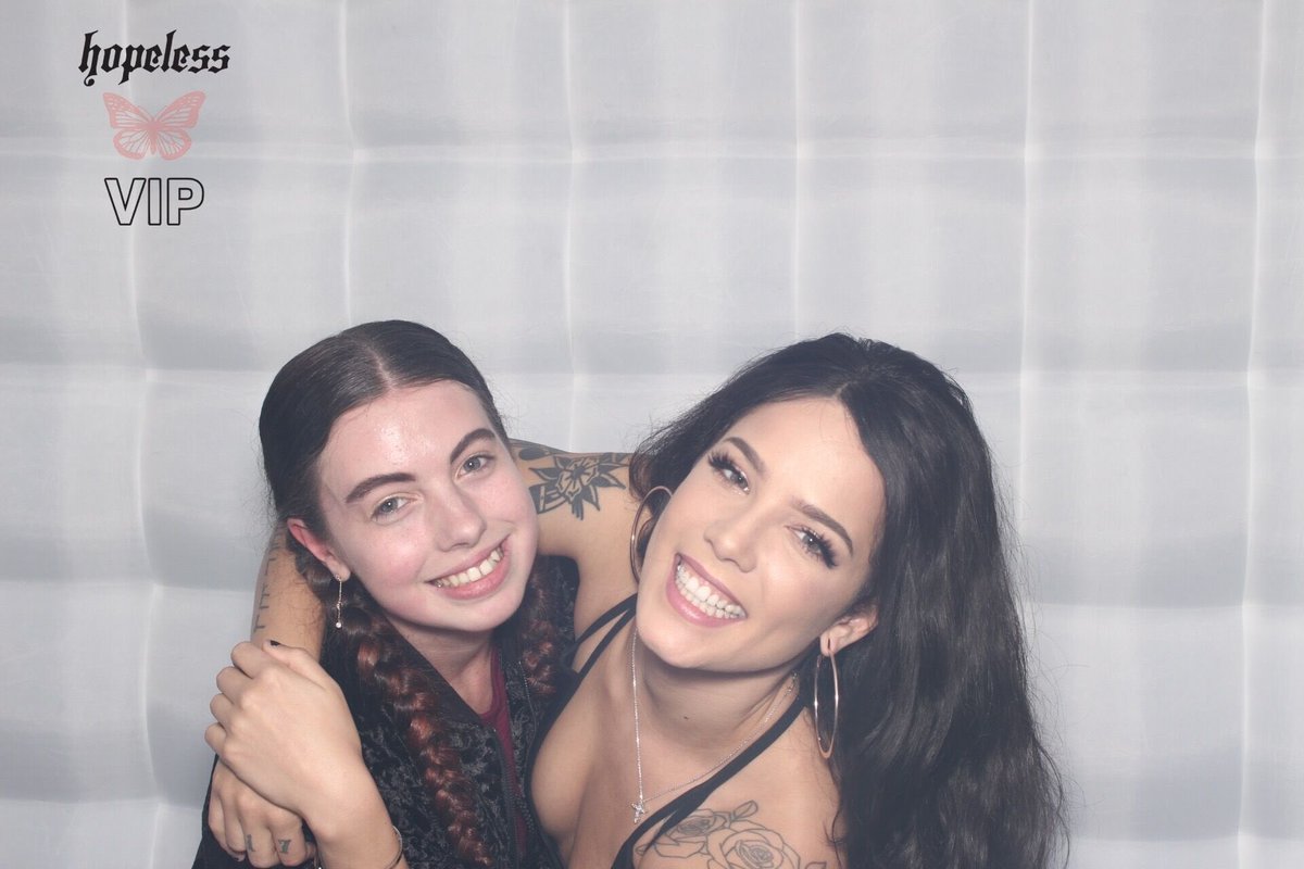 HAUNTINGHABIT's tweet photo. we’ve had hfk for 4 years now, but this album is absolutely timeless. i’m so grateful for everything i got to experience and be a part of. these songs have become a part of me and this era will always be in my heart.
thank you @halsey
#HFKday #4yearsofHFK https://t.co/QX2wfqSUSW