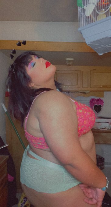 Hey guys I just uploaded some stuff to check out the naughty pics;) #AdultWork #SellingContent  #BBWBadgirl<a href="/tag/adultwork"class="tags"><span>#adultwork</span></a><a href="/tag/sellingcontent"class="tags"><span>#sellingcontent</span></a><a href="/tag/bbwbadgirl"class="tags"><span>#bbwbadgirl</span></a>