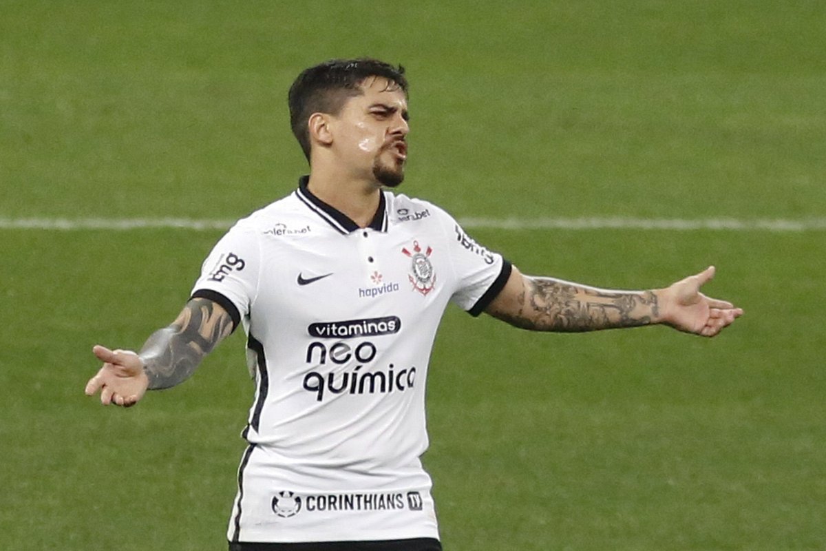 SportsCenterBR's tweet photo. OLHA COMO FICOU A CANELA DO FAGNER! O que achou da expulsão? https://t.co/Lwm2PDqO8G
