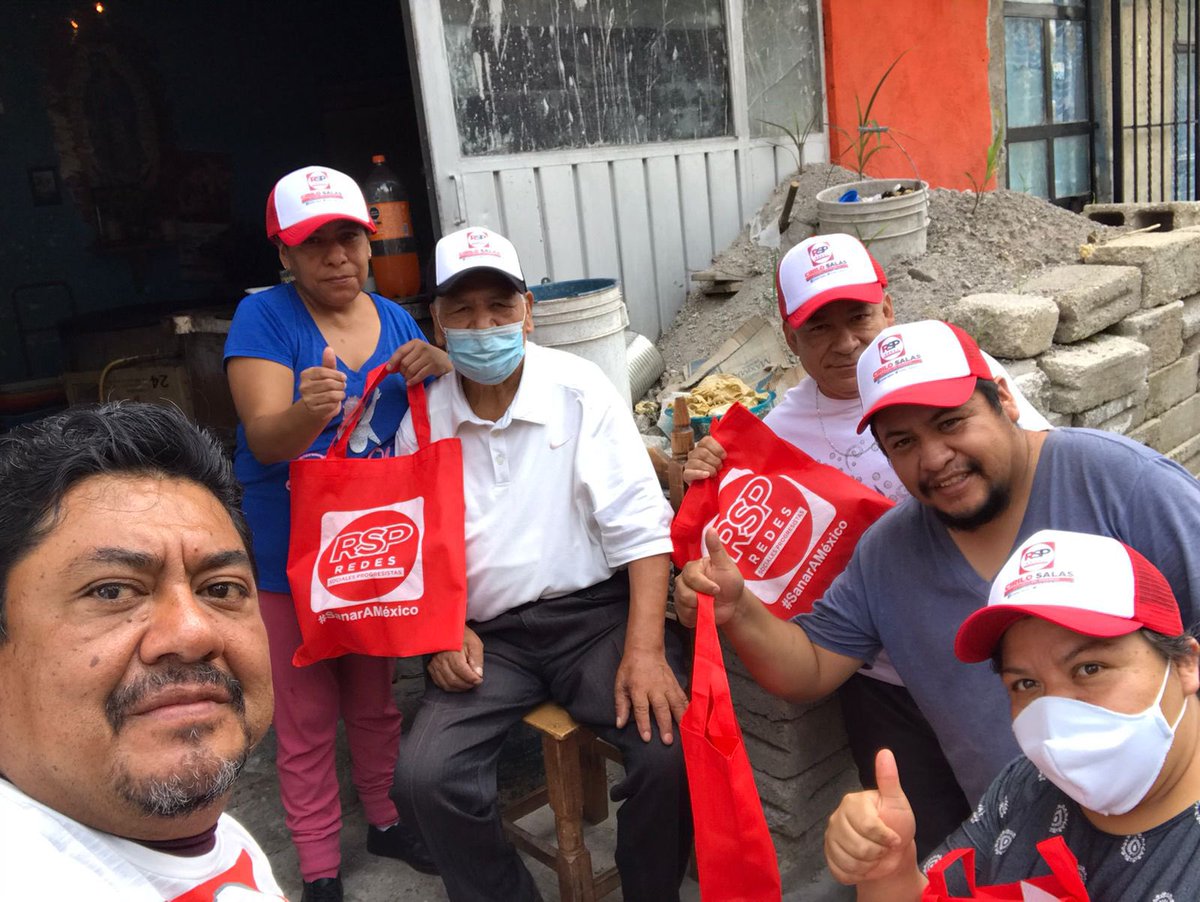 Cirilo_Salas51's tweet photo. ¡Ya ganamos! 

Nuestro equipo aprovechó cada minuto de este último día de campaña para hacer llegar nuestras propuestas.  Crear comunidad y mejorar el entorno será una realidad en el #distrito9 de #Puebla 

🗳️Tu voto es tu voz. 
#VotaRSP #VotaXCirilo
#SanarAMéxico https://t.co/3MxCVNjvD3