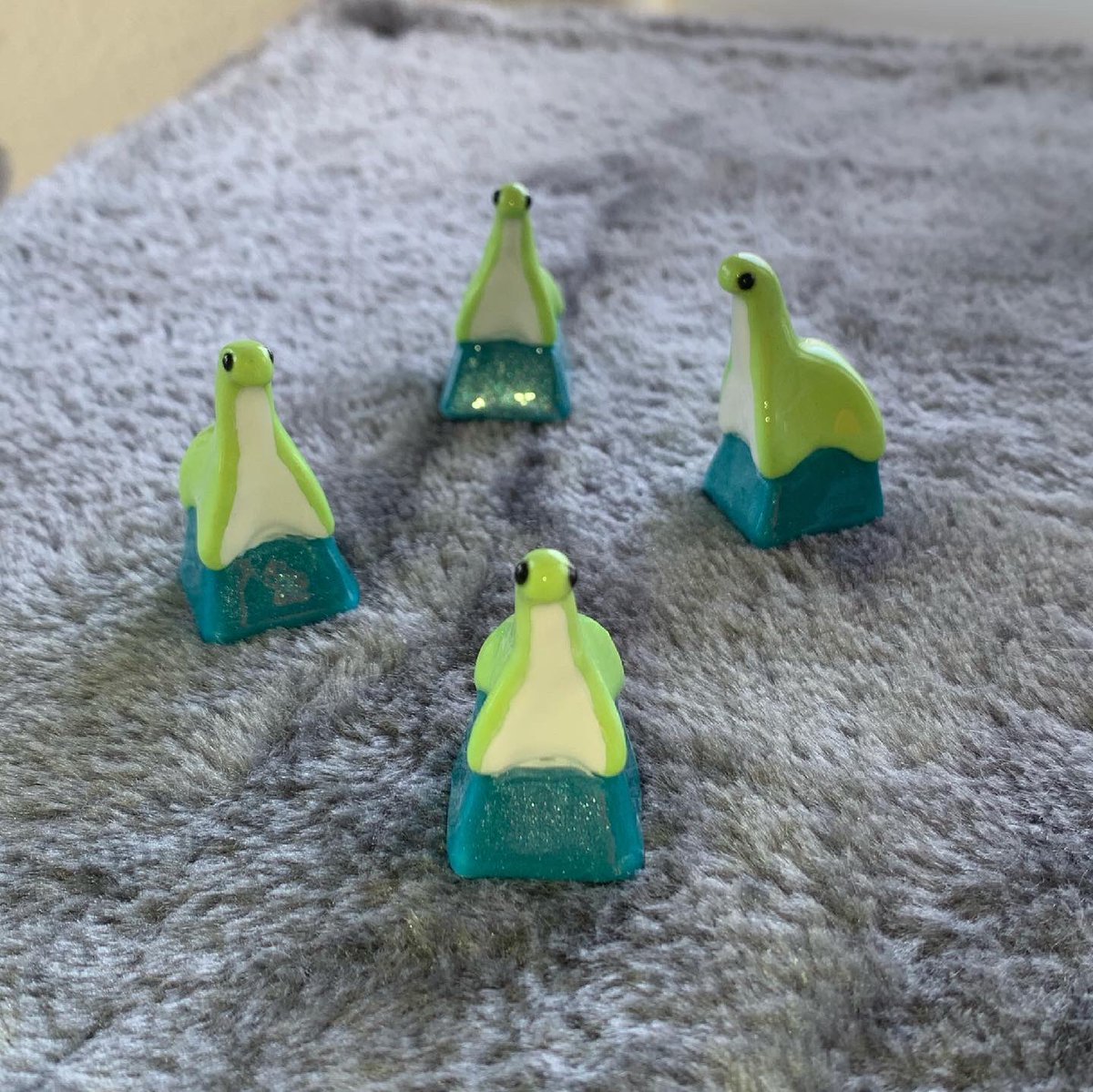 melskeycaps's tweet photo. These cuties went out for delivery today☁️💚💫 https://t.co/L9pB2zj8fF