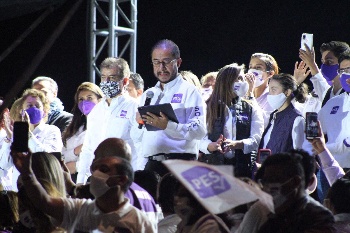 DrCotero's tweet photo. Gracias por tan bella energía. Gracias por ser uno con nosotros. ¡Gracias gracias gracias! Nos vemos este domingo 6 de junio en las urnas. #VotaTodoPES #PorLaVidaYLaFamilia #partidoencuentrosolidario💜 #elecciones2021 @PESNacionalMX https://t.co/bwDP2X0dnx