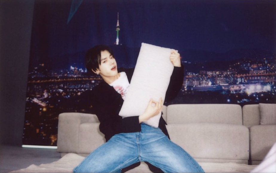 brightult's tweet photo. sorry for being mia for one day but here's yeonjun :D i've been so busy with schoolworks because it's our finals week as well hehe https://t.co/kICH87bW28