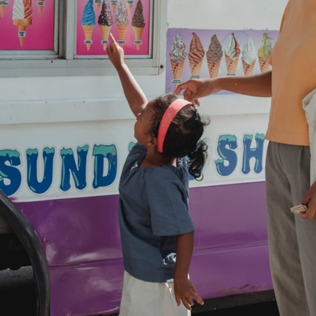 JoinHomeroom's tweet image. Before your PTO or PTA breaks for summer, check out these easy summer fundraisers that build connection while raising money for school: 
homeroom.com/about/blog/eas… #summerbreak