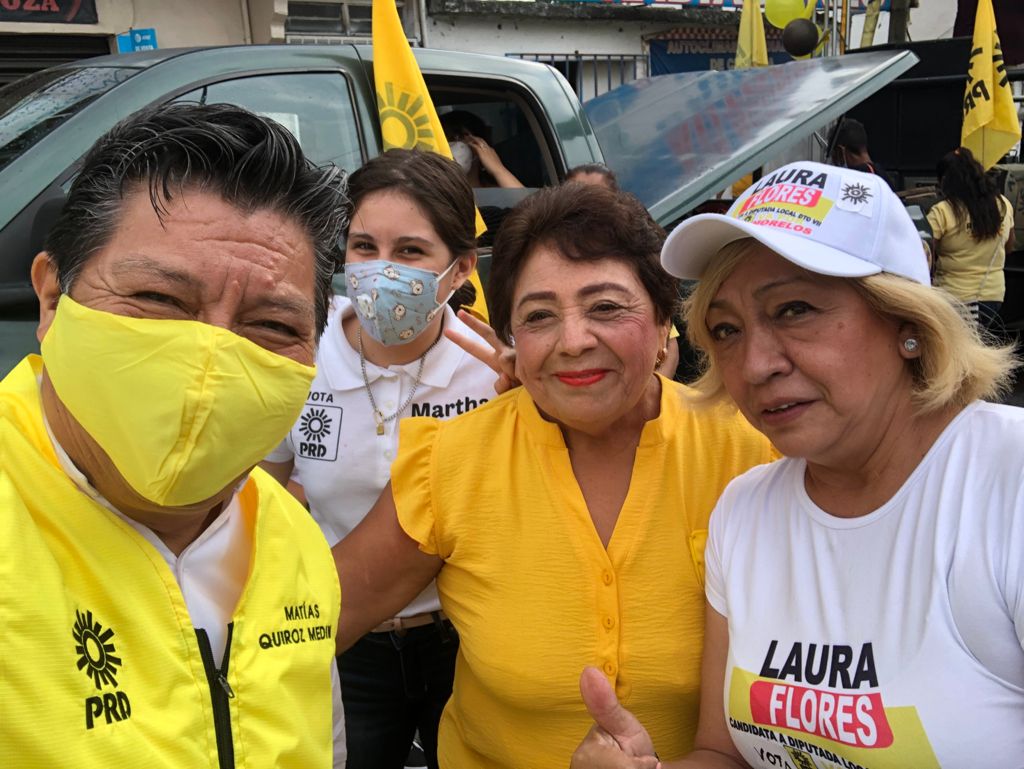 NIMorelos's tweet photo. Esta tarde cierra campaña el Municipio de #Cuautla, heroica, hermosa y sufrida cuautla. Los candidatos del PRD Morelos listos para ganar. Gracias compañeros de lucha. Gracias a la sociedad por su apoyo. 

#VotaPRD #VotoÚtil #3de3 #PorElSolDelMañana #NIMorelos https://t.co/iMRb7lsx3z