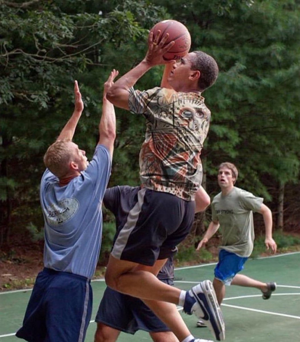 why this look like one of the random pictures you see in chapter 4 of your science book😂