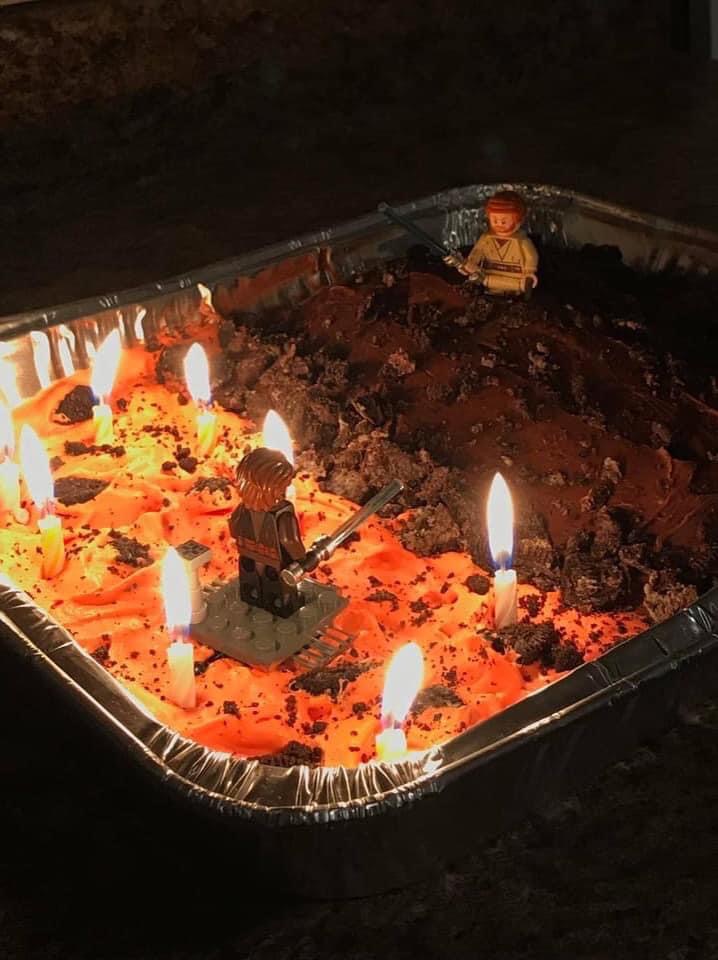 SWCultureLive's tweet photo. Gotta love this epic Mustafar “HIGH GROUND” birthday cake! 🎂 #StarWars https://t.co/TNsoejCiox