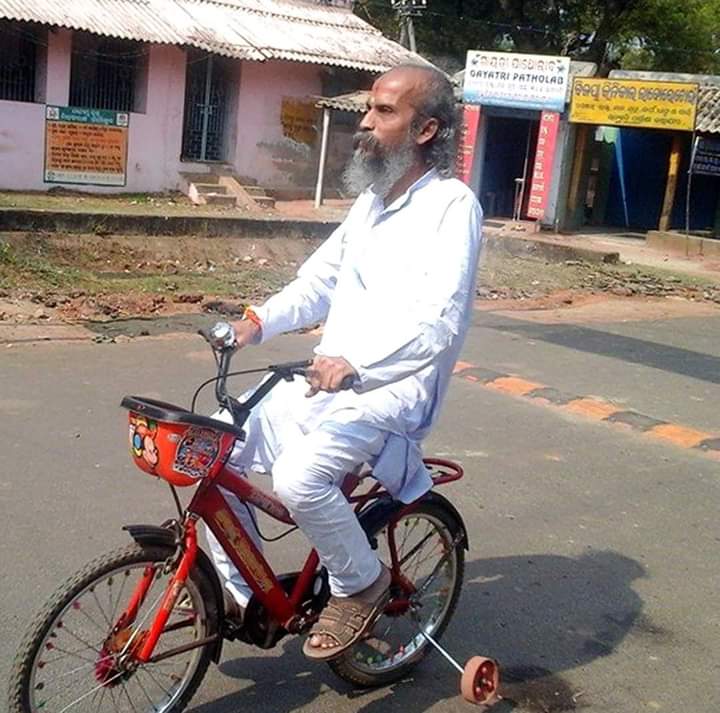 pcsarangi's tweet photo. Bicycle is a simple, affordable, reliable, clean and environmentally fit sustainable means of transportation. 
On this #WorldBicycleDay, let's cycle our memories n make bicycles more a part of our lifestyle.
Greetings on #WorldBicycleDay2021 . https://t.co/QrtShadzdq