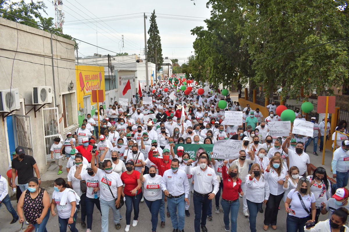 normaltrevino's tweet photo. Con mucho entusiasmo hoy cierro una campaña de ideas y propuestas.
Gracias a las miles de personas que escucharon mis propuestas y me abrieron las puertas de sus hogares.
Soy una mujer de trabajo y quiero lo mejor para #PiedrasNegras y su gente. https://t.co/nwRUzentVq