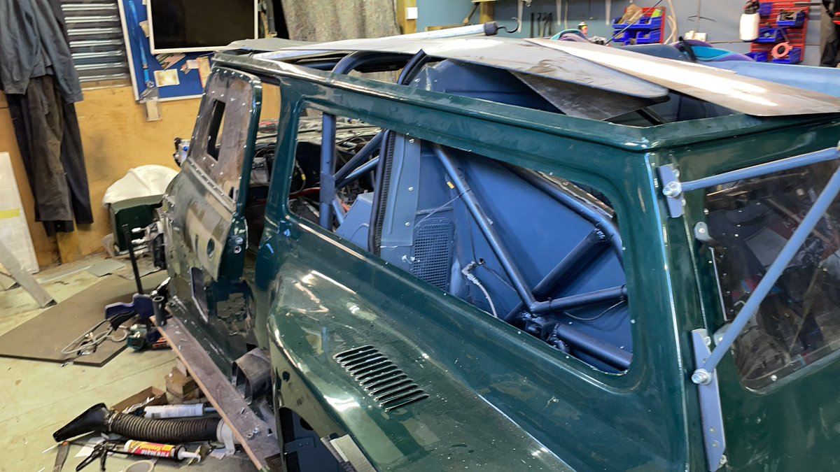 LJonesRacing's tweet photo. More pictures of the build  big thanks to James @comp_supplies for all his help  john @Demon_Tweeks  @recarousa @LJonesRacing @QuaifeEng @badobsessionmsp @Minispares @Brands_Hatch  testing soon https://t.co/KkC5i7YHaV