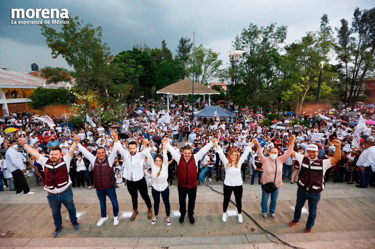 DrCarlosLomeli's tweet photo. Les vamos a regresar una Guadalajara segura, ordenada, limpia y con paz que demandan las y los tapatíos.
El próximo 6 de junio, vayamos temprano a las urnas a dar un voto masivo a #Morena.
#LaEsperanzaQueViene
#TransformemosGDL https://t.co/1f9TgE7YNk
