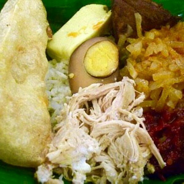 wongAyoe2021's tweet image. sega liwet lawuhe jlantah
sega rawon kurang uyah
ampun tanglet kapan nikah
pacar mawon kulo dereng gadah ((kathah 🙈🙈😝😝))

monggo dhahar ~

#kulinernusantara
#traditionalfood
#segoliwet
#solo
#jogja