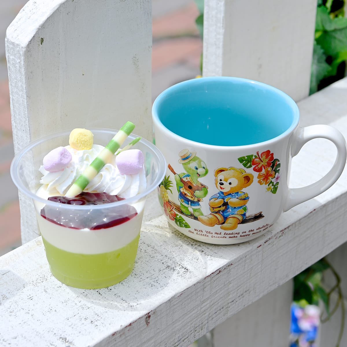 Mezzomikiのディズニーブログ A Twitter スーベニアカップ付き 東京ディズニーシー ダッフィー フレンズのサニーファン21 ホワイトチョコムース アップルゼリー提供中 詳しくは T Co 3h75vou5mw