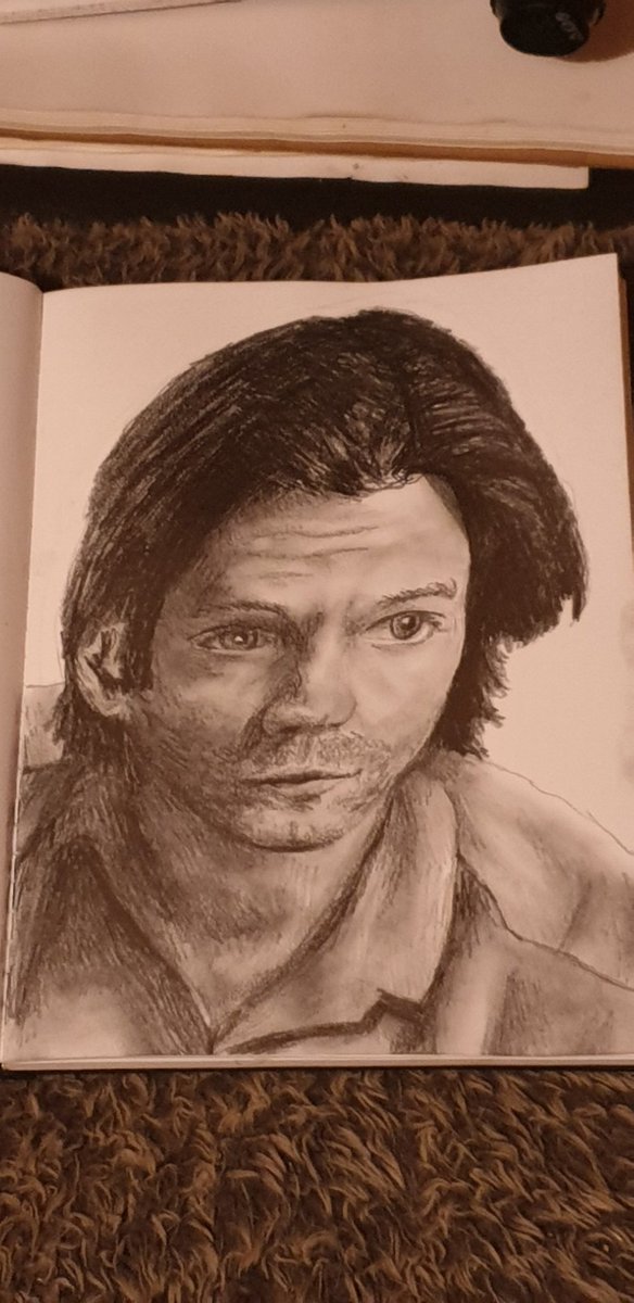 Shellyesav89's tweet photo. Sketching Sam Winchester.
#supernatural #FANART #FANTASY #fantasyart #fantasyfanart #horror #samwinchester #jaredpadalecki #pencilart #pencil #drawing #greyleaddrawing #greylead #artist #art #artwork #faceart #sketching #sketch #sketches #sketchbook #ArtistOnTwitter https://t.co/ee9DLYwzJt