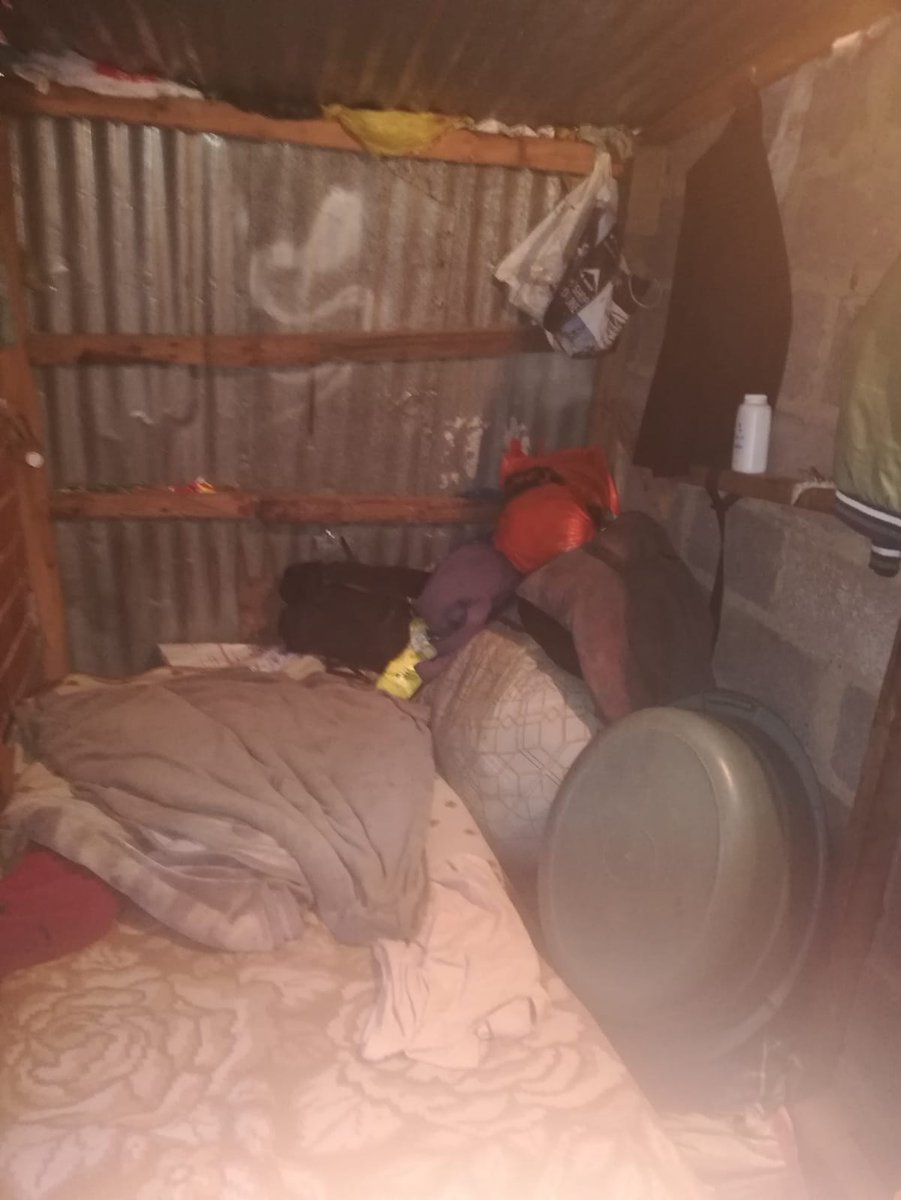 tankiso_matanka's tweet photo. No human being deserves to stay in a place like this💔

A family of four stay in this place 💔

Please assist this family with a better shack or house🙏 https://t.co/aVlwLshy7d