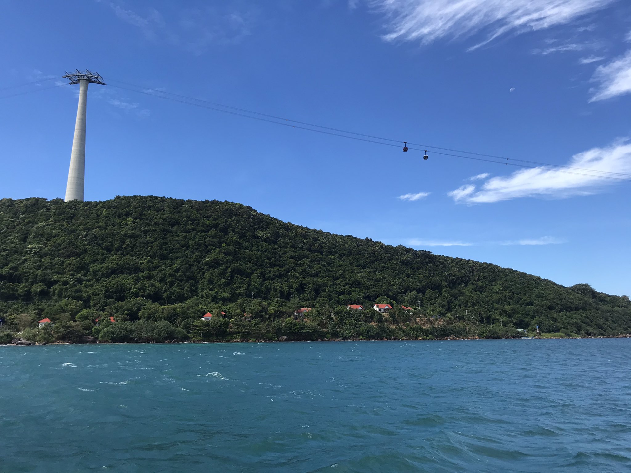 Nagomitours 先日 日本の友人から旅サラダでベトナムのフーコック島が特集されていたと聞きました ベトナム最後の楽園 と言われていたそうです 国外国内 安心して旅行できる日常が早く戻りますように ベトナム フーコック島 旅行 ビーチ