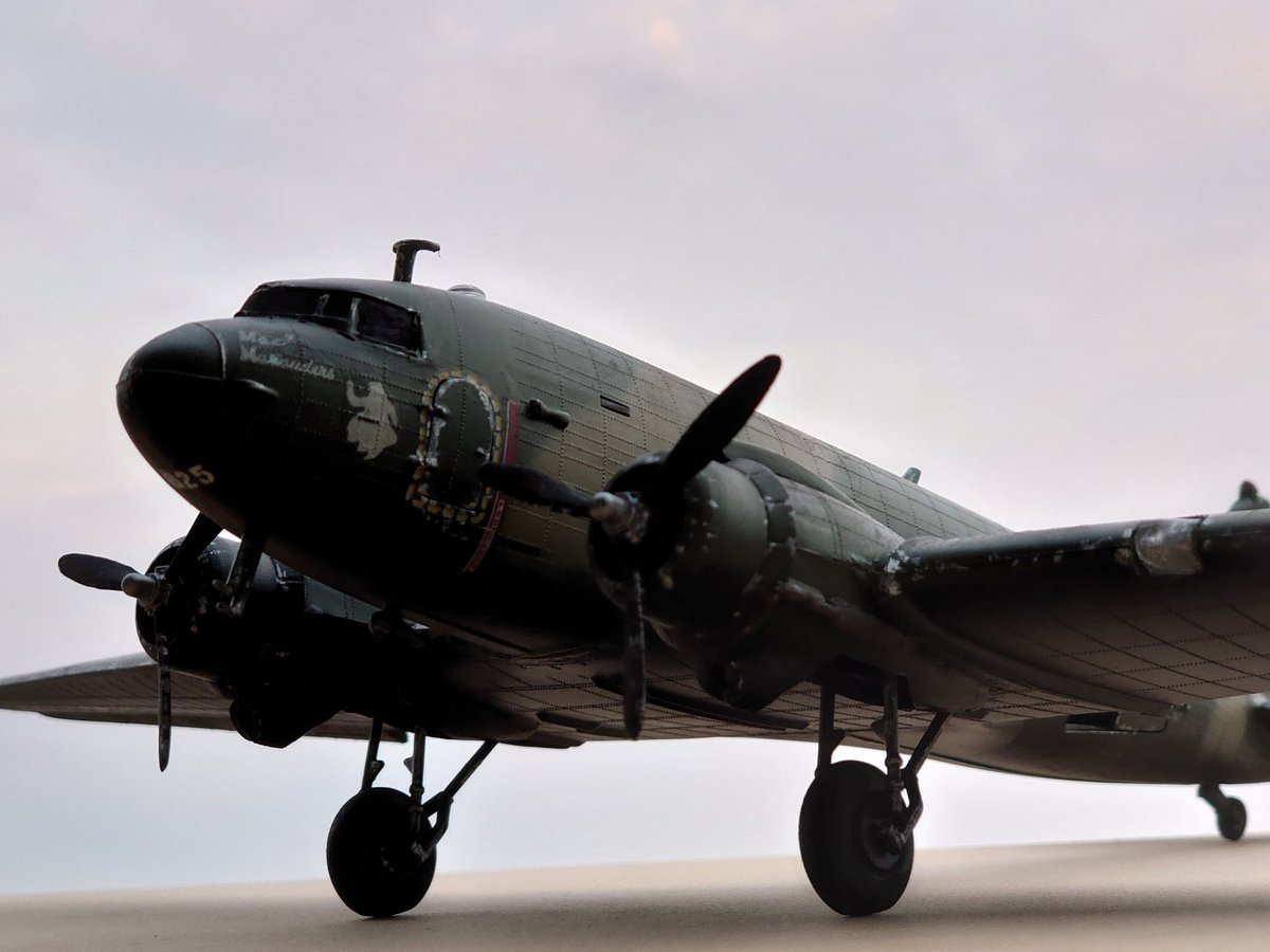 taitan55red's tweet photo. 生憎の天気ですが
バルコニーで撮ってみました。
#AIRFIX #AC47 #GUNSHIP https://t.co/fza99nbzTY