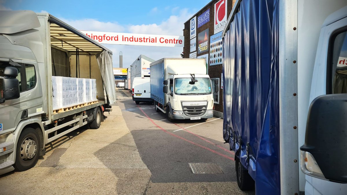 3CSealants's tweet photo. A very busy start to a sunny morning at HQ! ☀️ The warehouse team have been unloading lots of fresh stock of our 3C HM! 🏃‍♂️ STOCK IS KING! 
#3csealants #hmsealant #stock #stockisking #pallets #delivery #deliveries #truckload #masticman #mastic #tradesmen https://t.co/le0IfH8hba