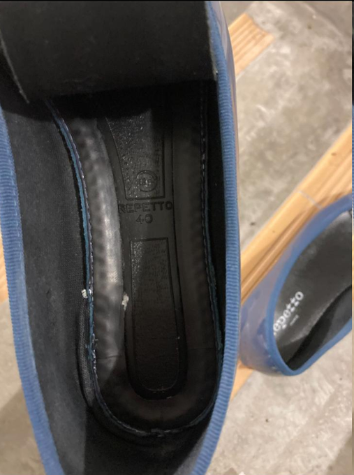 收山前分享 17  很久沒有出圖~來吧! 再來REPETTO 超爽、超舒服，雖然不夠黑色那雙好看。 不過仍然值得一射。 還要能拿起鞋墊...就嘗試一次射鞋墊底. 超爽呀..有人懂嗎?  #扫楼 #恋足<a href="/tag/%E5%8E%9F%E5%91%B3"class="tags"><span>#原味</span></a><a href="/tag/%E6%81%8B%E8%B6%B3"class="tags"><span>#恋足</span></a><a href="/tag/%E6%88%80%E8%B6%B3"class="tags"><span>#戀足</span></a><a href="/tag/cumshoes"class="tags"><span>#cumshoes</span></a><a href="/tag/%E6%89%AB%E6%A5%BC"class="tags"><span>#扫楼</span></a><a href="/tag/%E6%89%93%E8%83%B6"class="tags"><span>#打胶</span></a><a href="/tag/%E5%B0%84%E9%9E%8B"class="tags"><span>#射鞋</span></a><a href="/tag/%E5%B0%84%E5%B9%B3%E5%BA%95%E9%9E%8B"class="tags"><span>#射平底鞋</span></a><a href="/tag/cumflats"class="tags"><span>#cumflats</span></a>