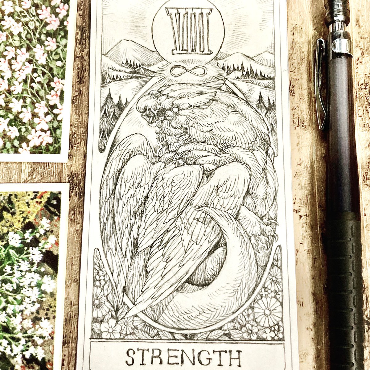 「力【STRENGTH】のタロットカードが描けました。シンプルだけど力強い鳥さんをお絵描き出来ました。 」ハルカゼ Croquis。の漫画