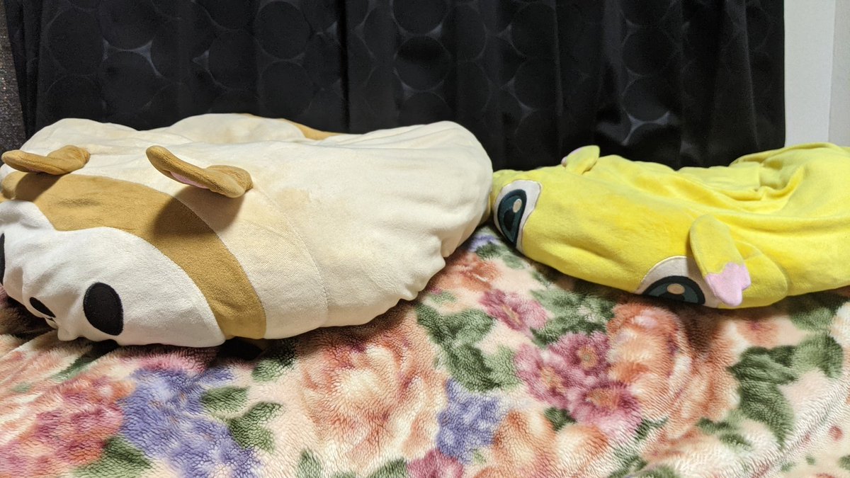 howlin_style's tweet image. まくらにされすぎてぺちゃんこになったラッピーリリーパで許して