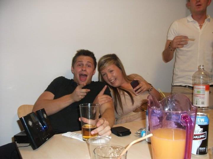 Laura Deeks tweet media