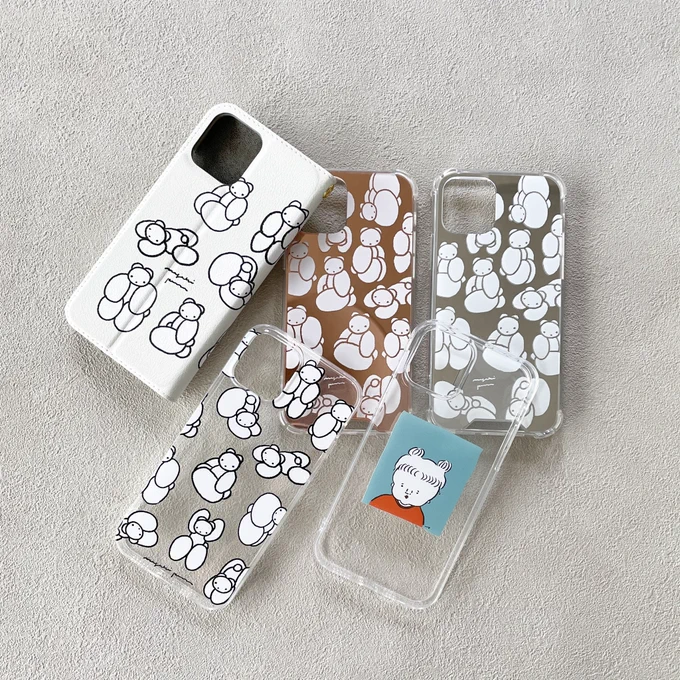 < online shop >
6/5(土)20:00- 

新柄スマホケース(受注販売)
1点ものポーチ、巾着
1点ものマスク

上記アイテムを土曜から販売します🍦
1点もののポーチやマスクは抽選販売でなく即売です。

明日金曜の夜には全アイテムアップしますのでぜひご覧ください👨🏻‍🦲

https://t.co/ijL35T6FBM 