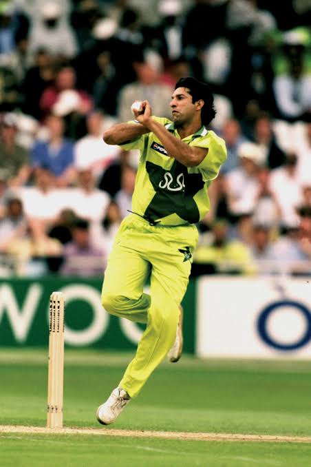  Wish you a very happy birthday wasim akram sir stay healthy and blessed enjoy your day  