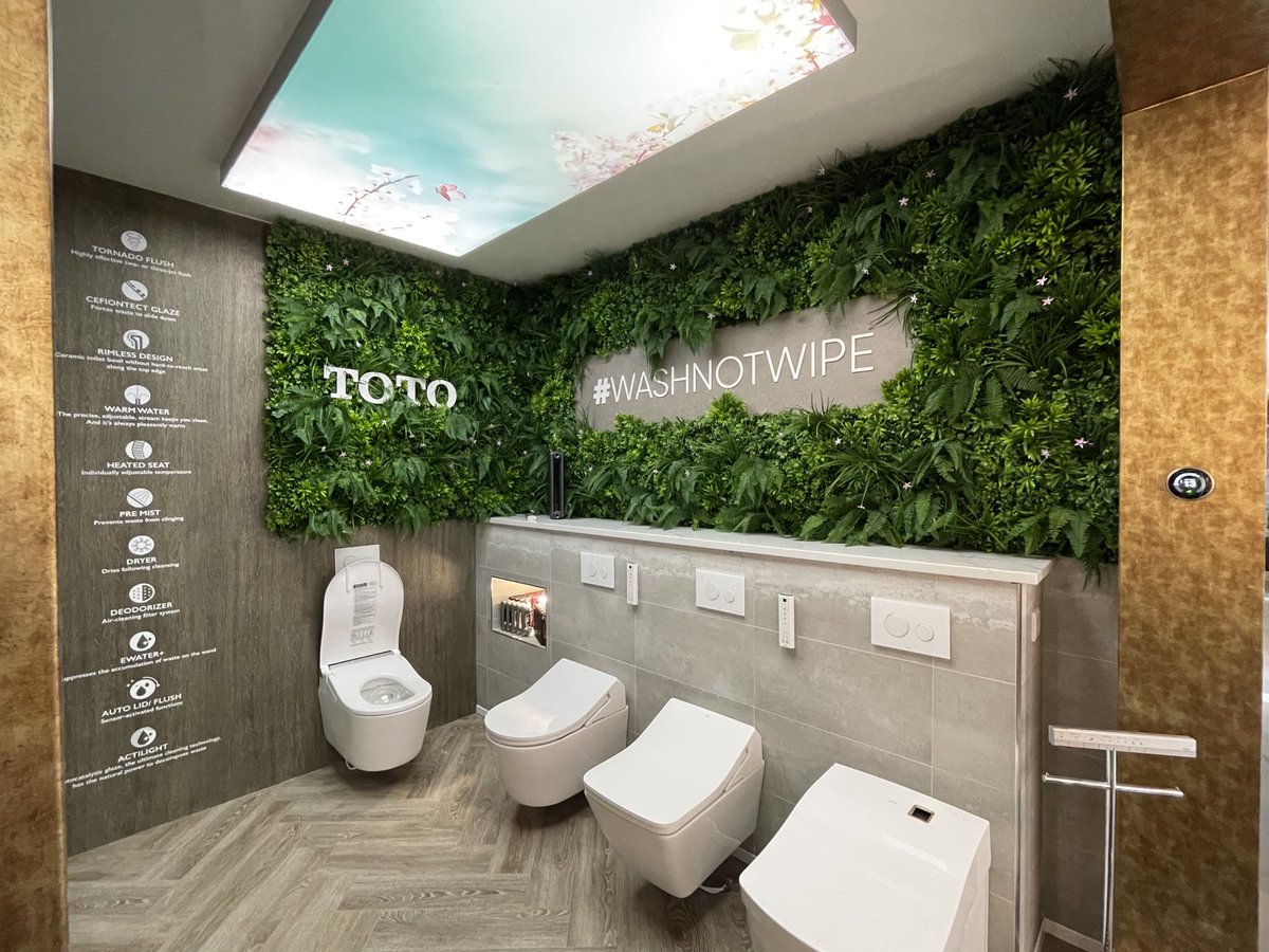 ImageDesignsol1's tweet image. #TOTO Image Design Solutions have just finished a fantastic display for showing off TOTO, we designed on site whilst doing other renovations and then we 💥 the install! #BathroomBespoke for #NapierBathrooms Edinburgh. Thanks to Johnny and his Team at Napier 👍