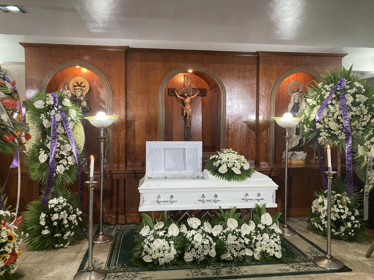 JervisManahan's tweet photo. In the span of just a week, we have covered news of two innocent people killed by policemen.

Edwin Arnigo, 18 years old with special needs.

Lilibeth Valdez, 52 years old, grandmother.

Two lives lost from the hands of the institution expected to protect the Filipino people. https://t.co/PgXD1Jo9oN