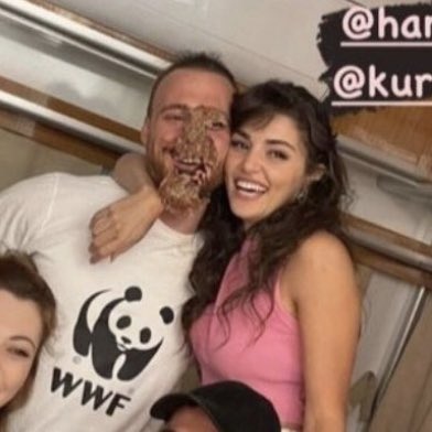 merybumiyy's tweet photo. handemiyy                             and she 
gitme                                      stays there https://t.co/PX1jCSXtmv