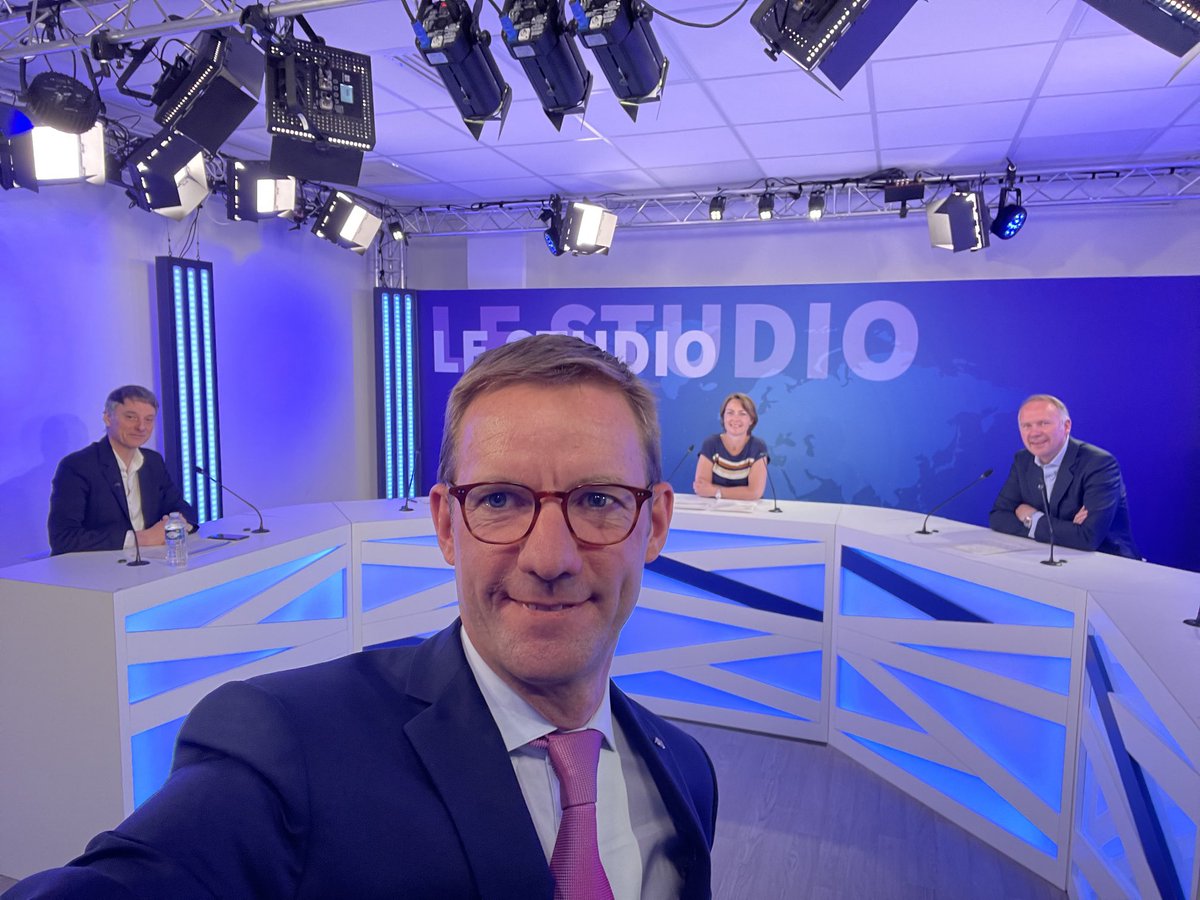 Hennau Elie tweet media