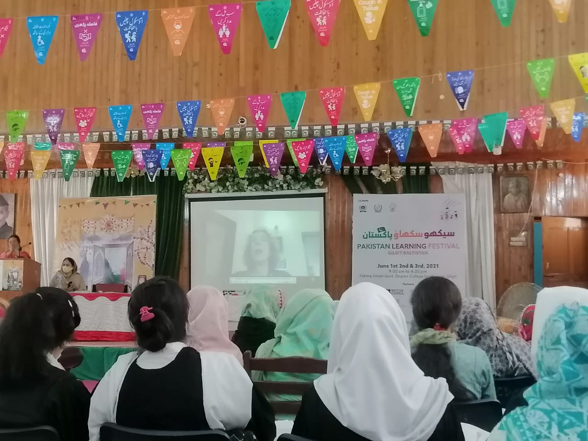 plf_pk's tweet image. #TeachersLearningFestival 
The Joys of Reading: How to bring books alive for your 
students by Fiona Robertson of @pkBritish @BritishCouncil 

#PLFGilgit

facebook.com/clfpk/videos/1…