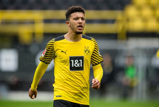 ManUtdMEN's tweet photo. Dortmund have reportedly lined up a replacement for Jadon Sancho this summer 👀  #mufc https://t.co/epydejCi74 https://t.co/6UrVBKXevm
