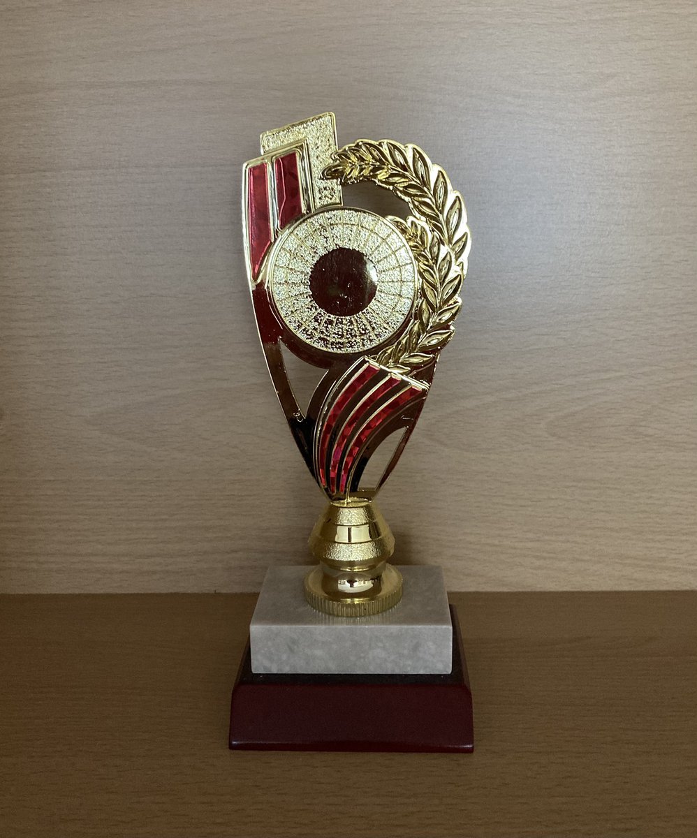 BernieTubridy's tweet photo. #Awards #winner #trophy #events https://t.co/Ts6Hoe46IU