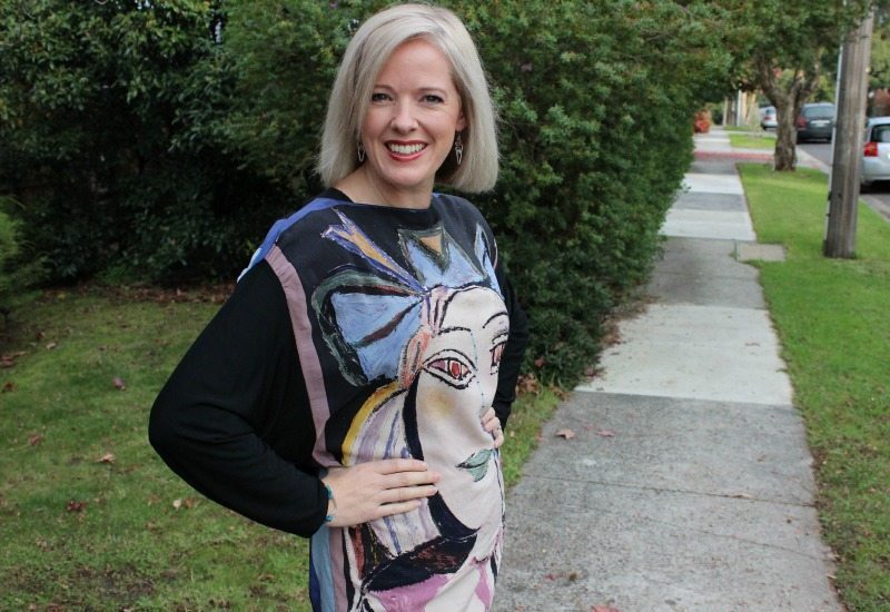 ImogenLamport's tweet image. For some reason or another, so many women seem scared to try something new, or don’t have the confidence to dress differently. Here are 5 Easy Ways to Improve Your Style

#accessorizing #mixingcolour #mixingprints #texture

insideoutstyleblog.com/2015/06/5-ways…