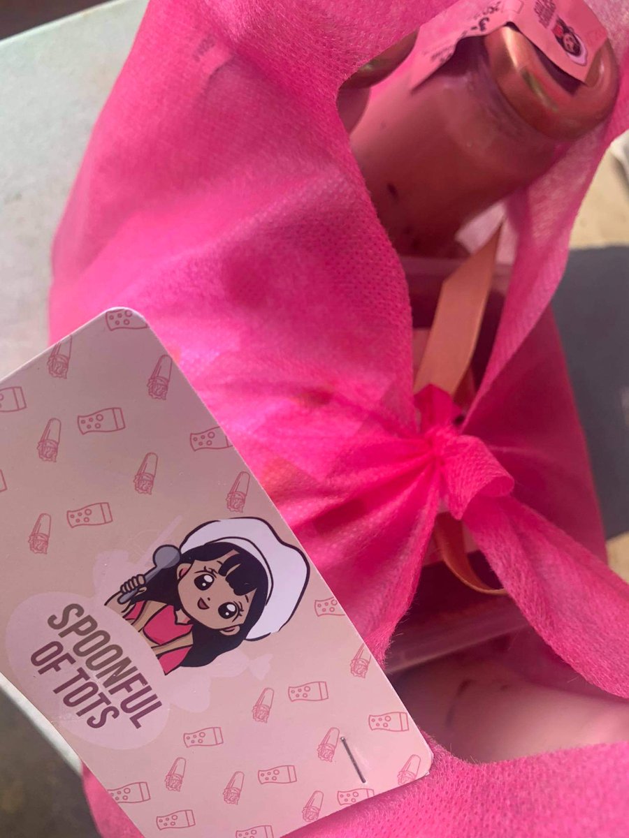 mommyei0316's tweet photo. Got it! (Actually knanina pa.) Thank you @spoonfuloftots!
@panotsha will surely love the #AldenRichards pop sockets!!! https://t.co/KAfTG2xqsx