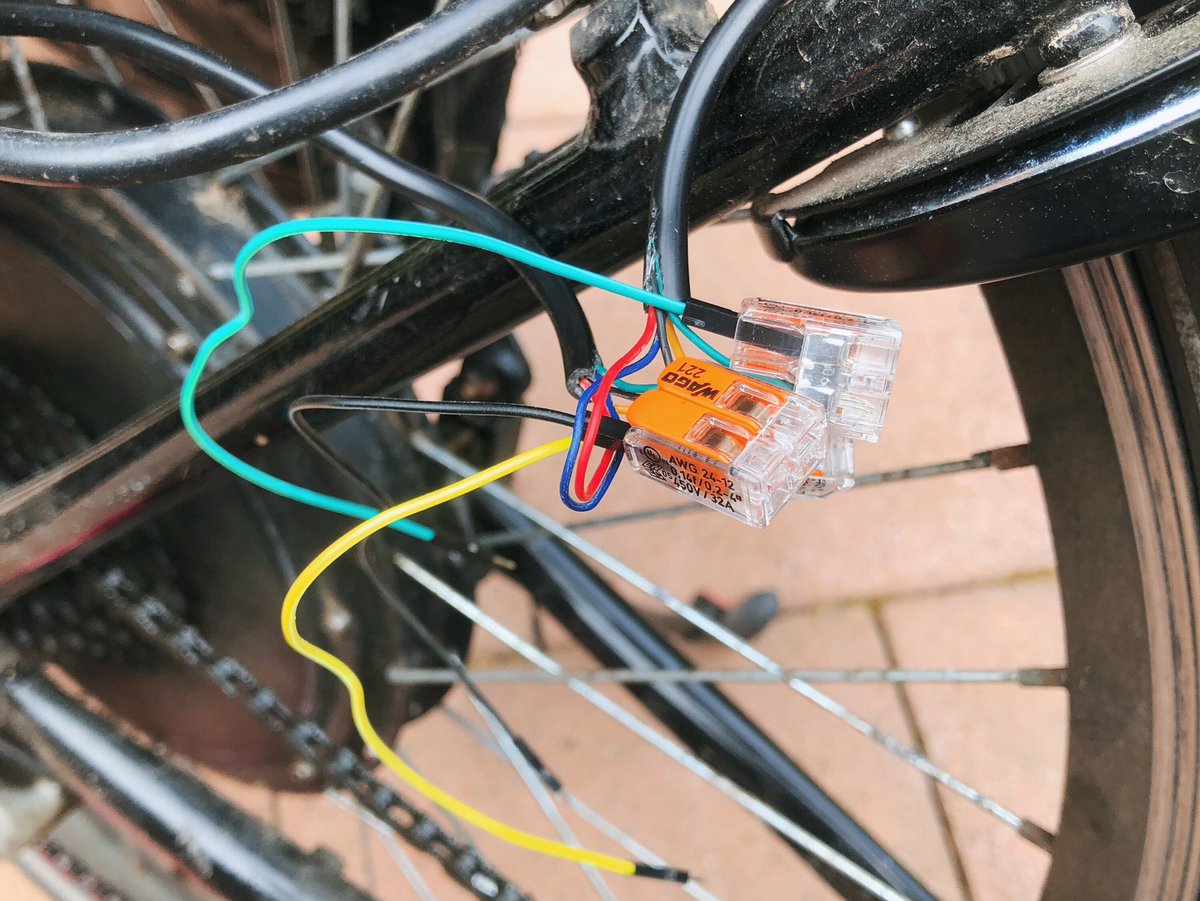 PhillipGoik's tweet photo. USB-UART Adapter hat funktioniert😎👌Die Bits sitzen nun alle wieder an der richtigen Stelle und das #Fahrrad ist wieder bereit für #mdRzA 💪Heute früh schon wieder 45km geradelt 🚴💨 Die Reparatur hat nur 4,99€ gekostet 🙈 #Nerdfasten #MoveGreen #Nerd #Tech https://t.co/UiLQXZIimk