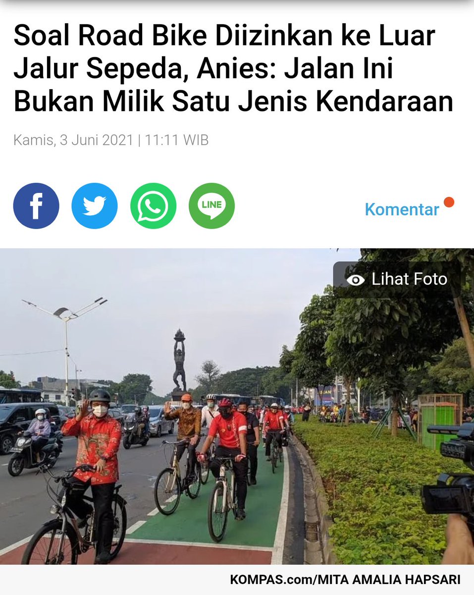 gajahpolkadot's tweet photo. Lantas apa gunanya membuat jalur sepeda..??
Pakai cat impor yg mahal pula.
😑 https://t.co/H2aHQ5Hi5D