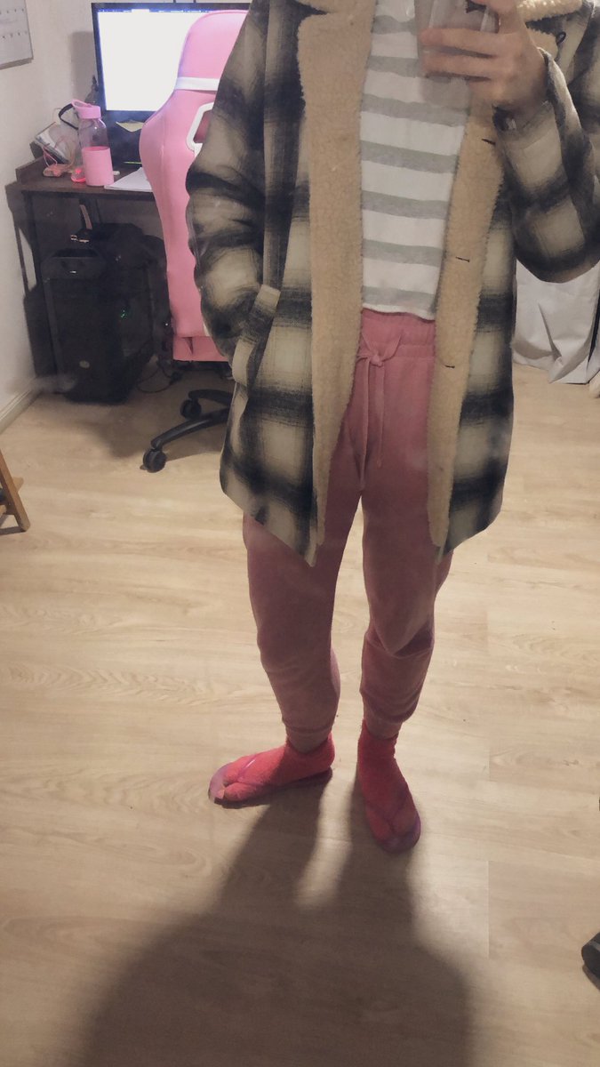 dinkydinka's tweet photo. It’s called fashun, sweetie. Look it up #qldwinter https://t.co/ExxuVThh1o
