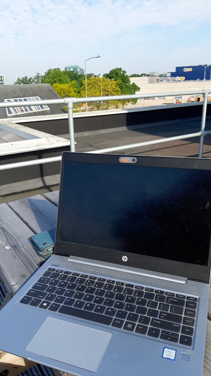 Zo, vandaag weer eens even een training voor mezelf en een beetje voor <a href="/NEVI_NL/">Nevi</a> natuurlijk! Lekker zaaltje met dakterras ;-) #communitymanagement <a href="/Frankwatching/">Frankwatching</a>