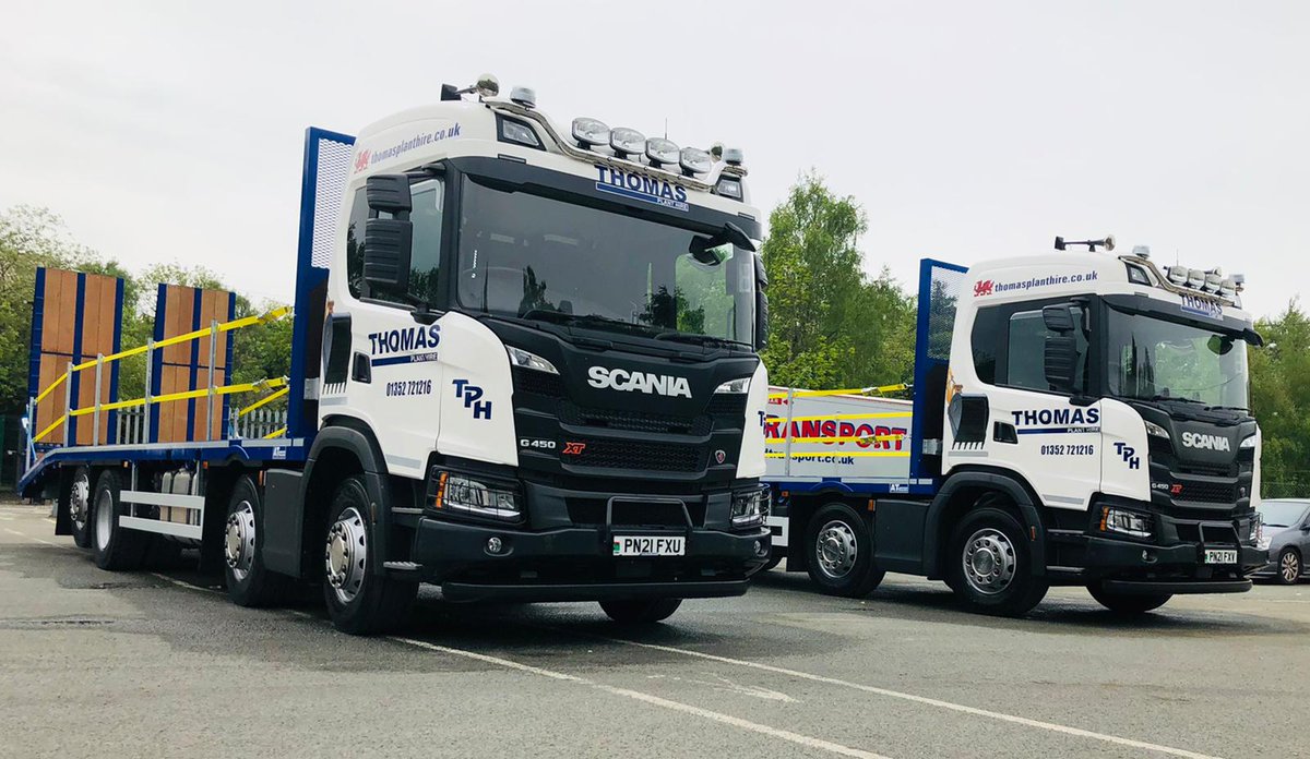 AT_Limited's tweet photo. Thank you Thomas Plant Hire for your business. Good to see these two Andover LPPB32 beavertails fitted with fold forward hydraulic ramps, winch and working at height, adding to the fleet. #KeepBritainBuilding #LoveConstruction #Groundworks #CarryingTheLoad #PlantBodies #PlantHire https://t.co/IB0jXfAQB5