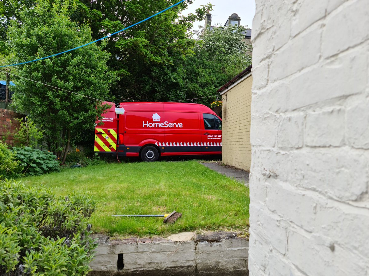 Just want to say what a wonderfully efficient, friendly and painless service provided by <a href="/HomeServeUK/">HomeServe UK</a>.  From the phone call to make claim through to the visit - excellent!  #drainblocked