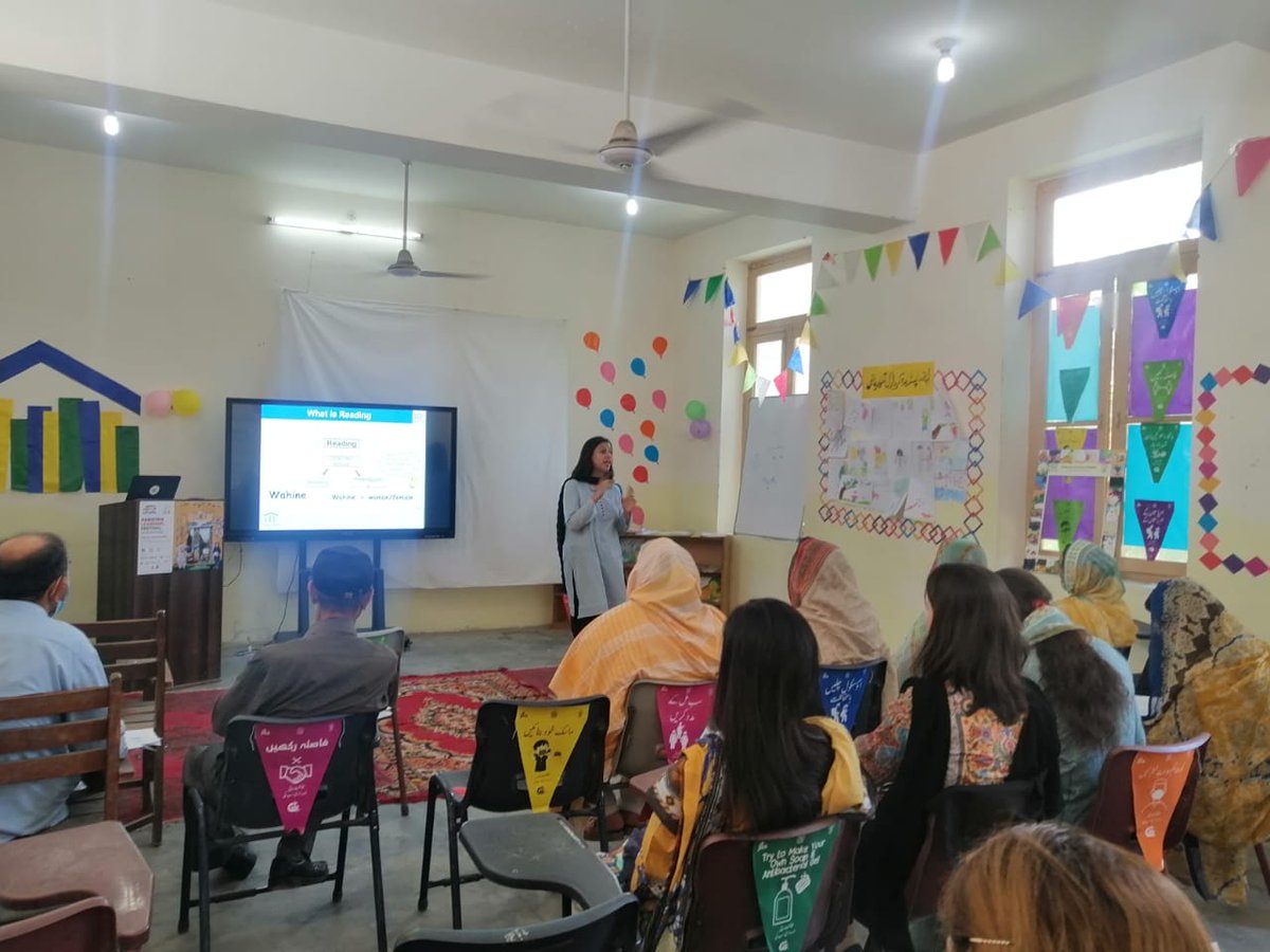 plf_pk's tweet image. #TeachersLearningFestival
@RoomtoRead teacher training on Promoting Active Learning through classroom based Library Management
#PakistanLiteracyProject @SchoolEduPunjab

#PLFGilgit

Dates: 1-3 June, 2021
Timing: 9am-4:30pm
Venue: Fatima Jinnah Govt Degree College for Women